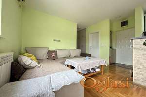 Dvoiposoban stan na Zvezdari, Belokranjska, parking i terase, 50m2